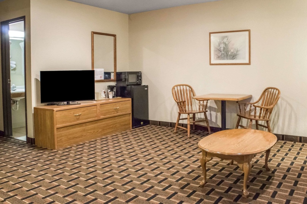 Le Mars Inn and Suites