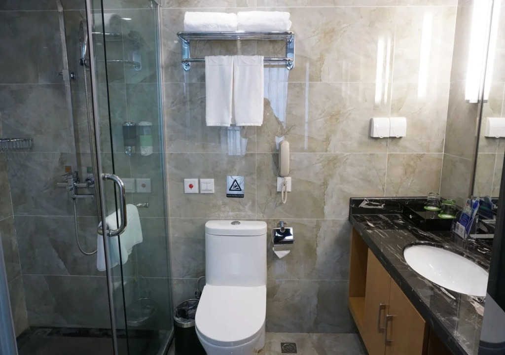 Chengdu Robin Hotel