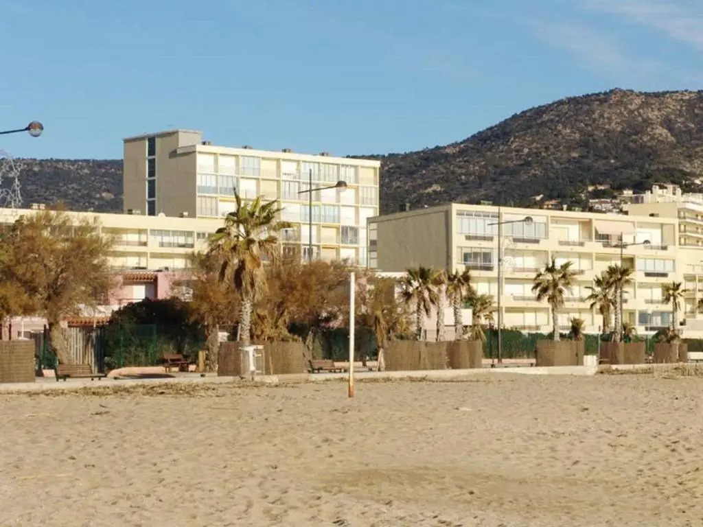 Appartement Le Lavandou, 1 pièce, 2 personnes - FR-1-251-78