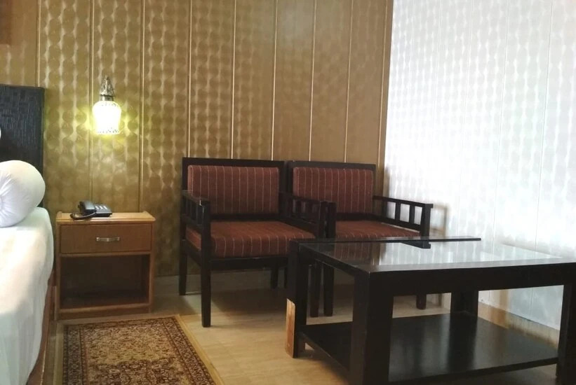 Montana Crowne Residency