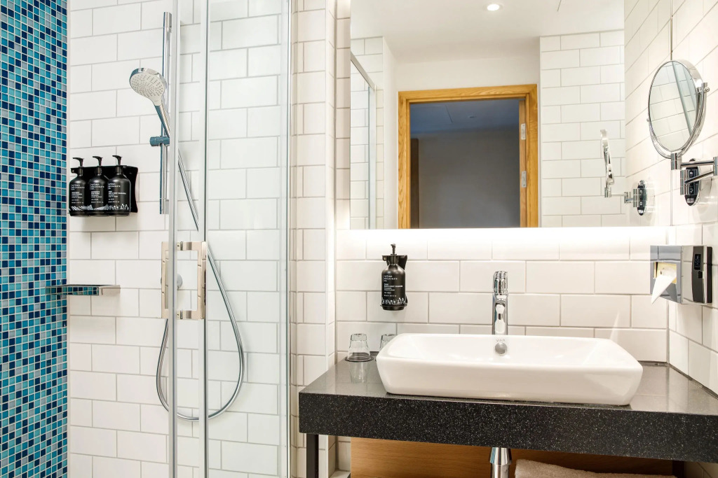 Holiday Inn Manchester Airport T2 by IHG