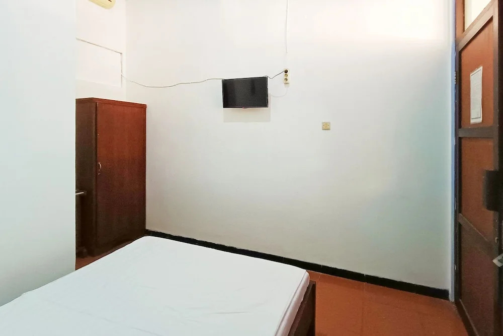 TwoSpaces Living at Sutomo Homestay