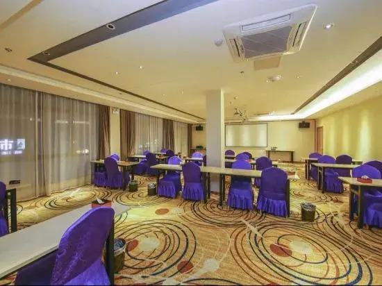 Hongtai Century Hotel