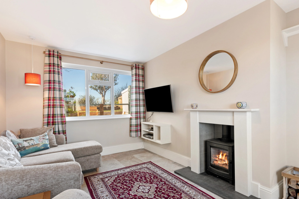 Summerhill Cottage - Log Burner, Countryside Views, near Amroth