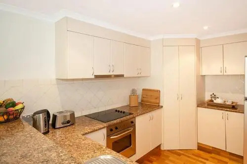 Byron Bay Accom Unit 2 22 Paterson Street, Byron Bay - Solaris