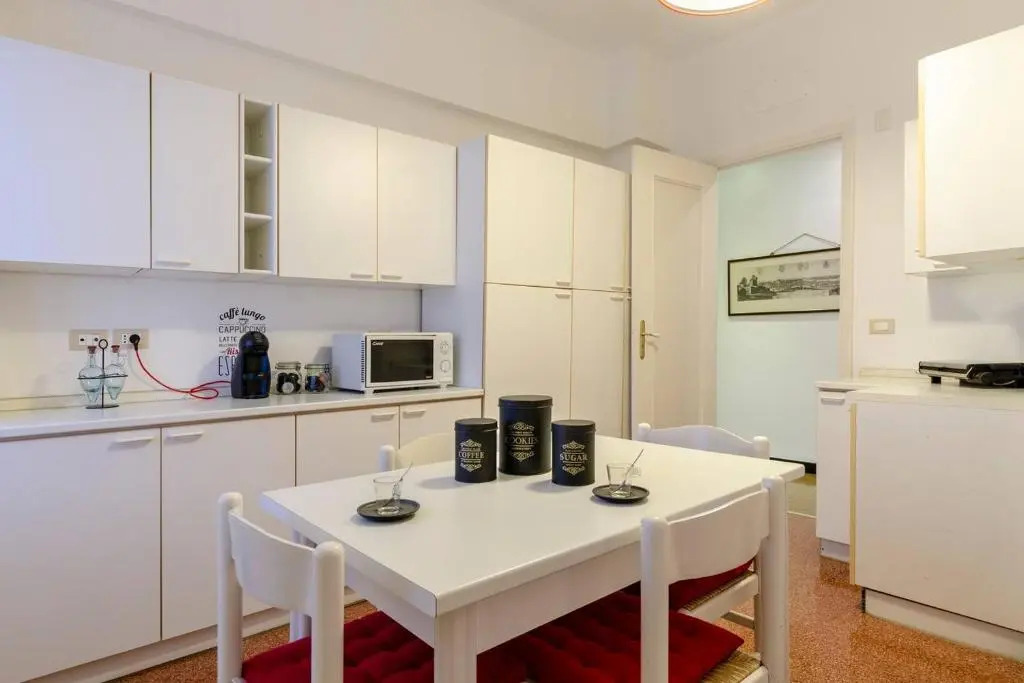 ALTIDO Family Apt for 6 located minutes from the Sea