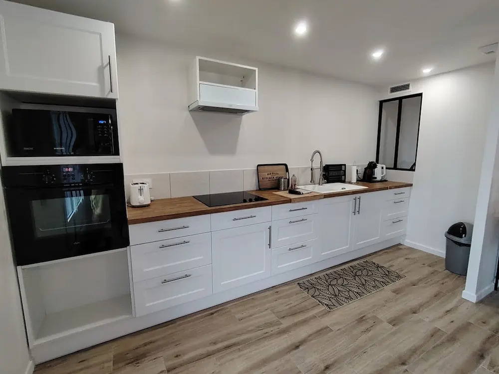 Spacieux logement 1 chambre et terrasse