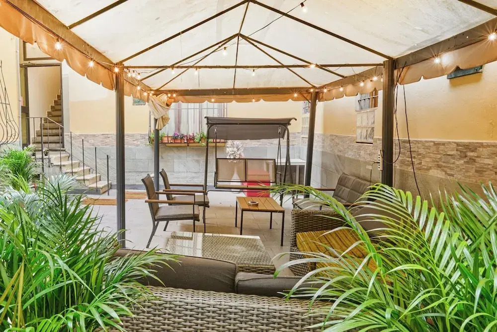 El Roy Garden Rooms