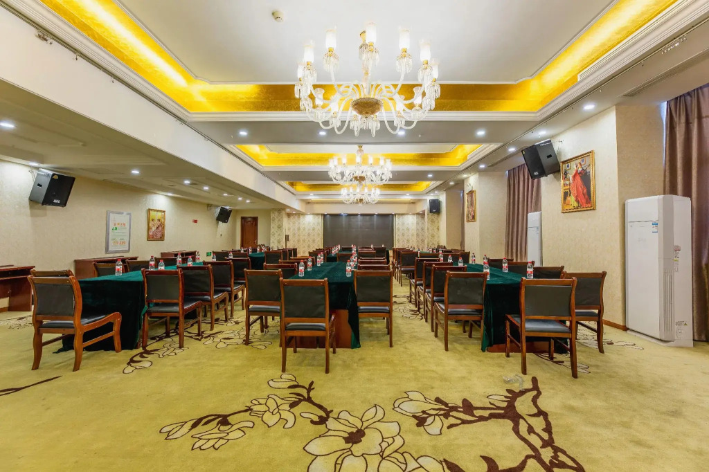 Vienna International Hotel (Wuhan Yangguang Yuhang)