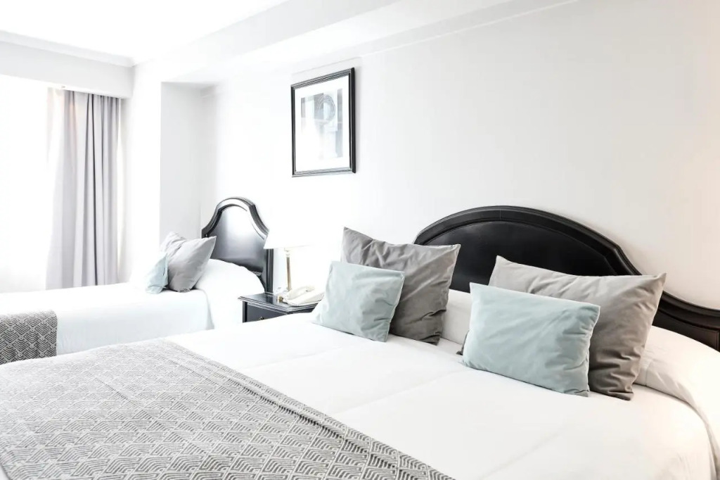 Plaza Real Suites Hotel