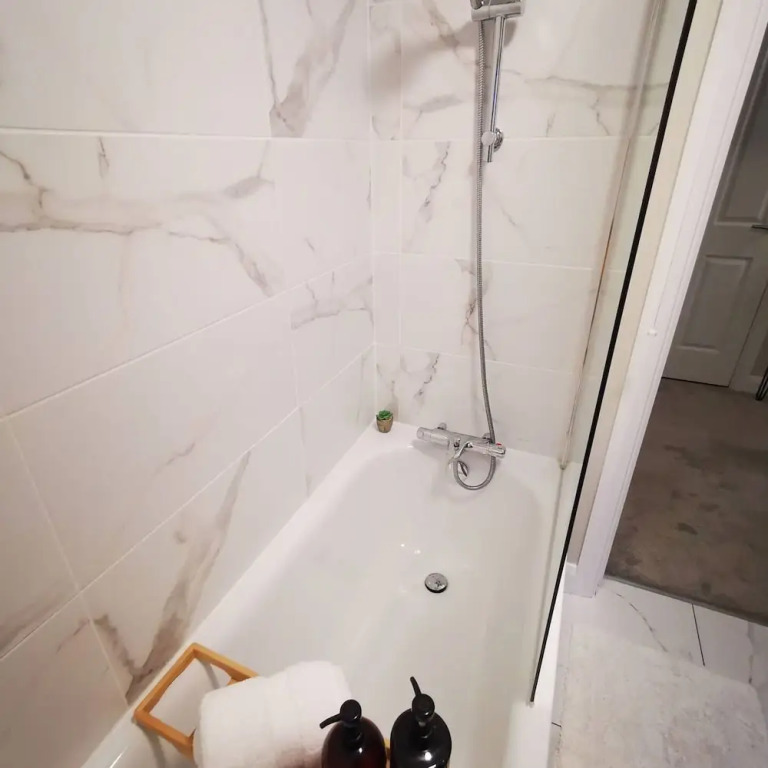 Belfast Central 2 Bedroom Luxurious Modern Stay