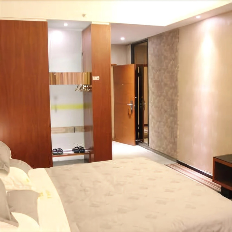 Float International Hotel