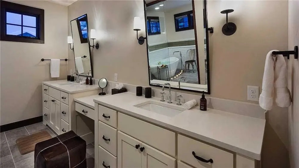 Blackstone Lodge 4 BedroomHoliday home By Moving Mountains