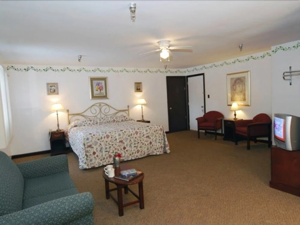 Aroostook Hospitality Inn - Van Buren, Maine, USA