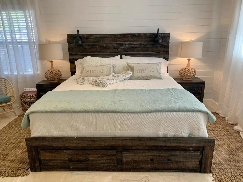 Modern Coastal Home near Siesta Key and Downtown