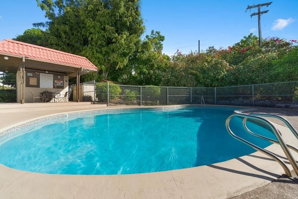 Big Island Kona Mansions 110c 1 Bedroom Condo