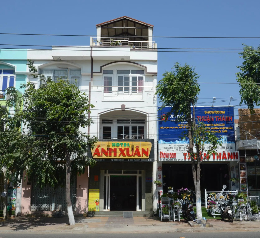 Yến Ánh Xuân Hotel