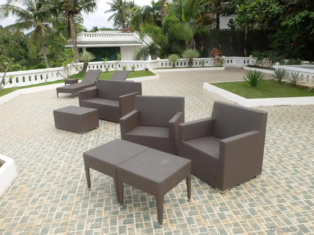 Argonauta Boracay Apartment Suites and Villas