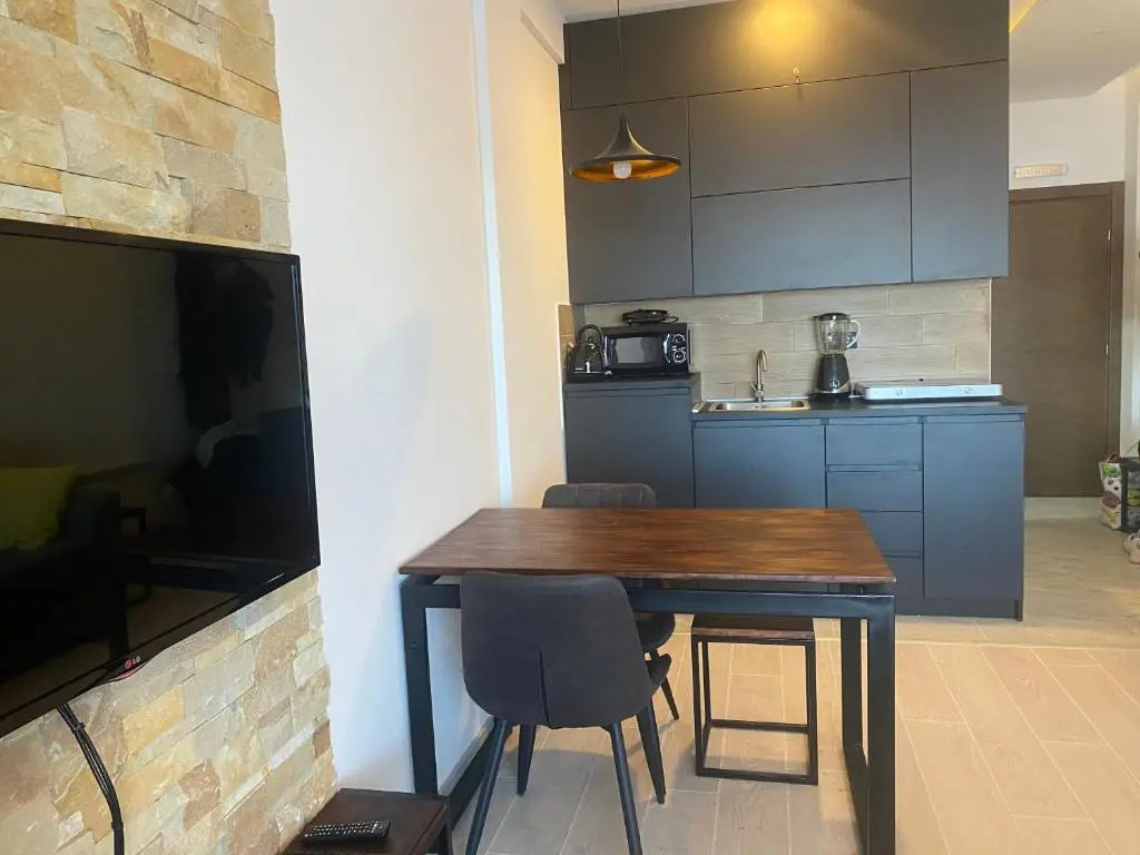 Milmari Lux N8