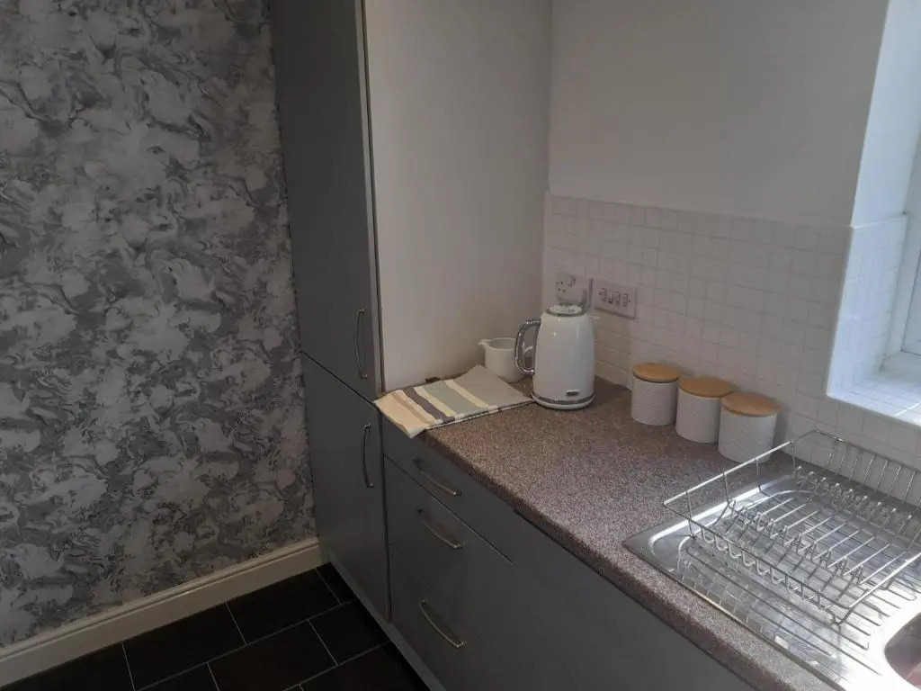Shirley Fantastic Penthouse En-Suite Families and Contractors Occasional Bed Available