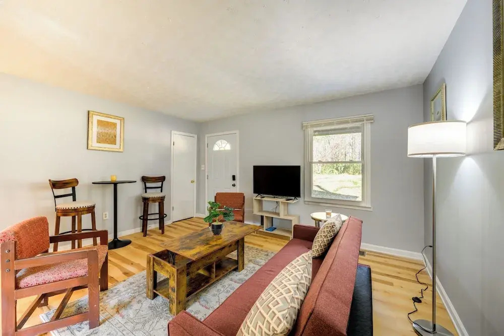 Lovely Forsyth Home ~ 2 Mi to Tift College!