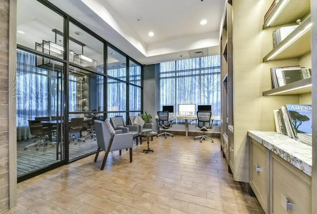 Boston Harbor View Luxury Suites