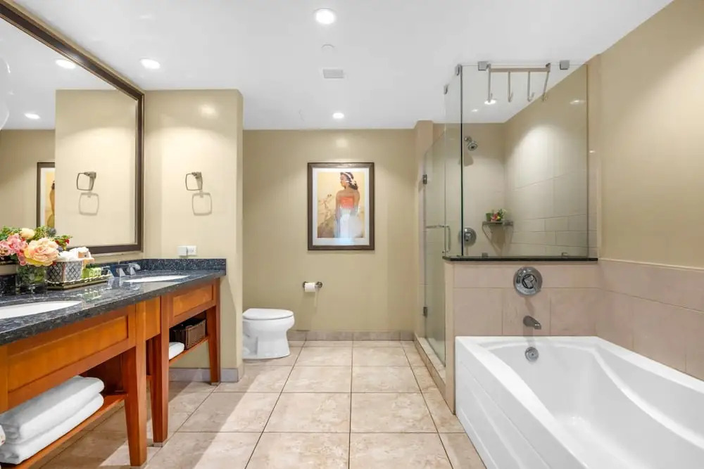 Honua Kai 2 Free Rental Cars KBM Resorts Extra-large Corner Suite 2 Units, 4 Bedrooms HK Ml-2792
