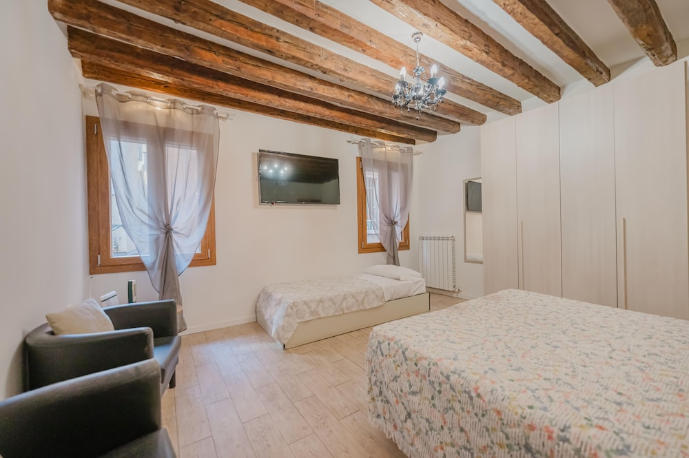 Rialto Suite