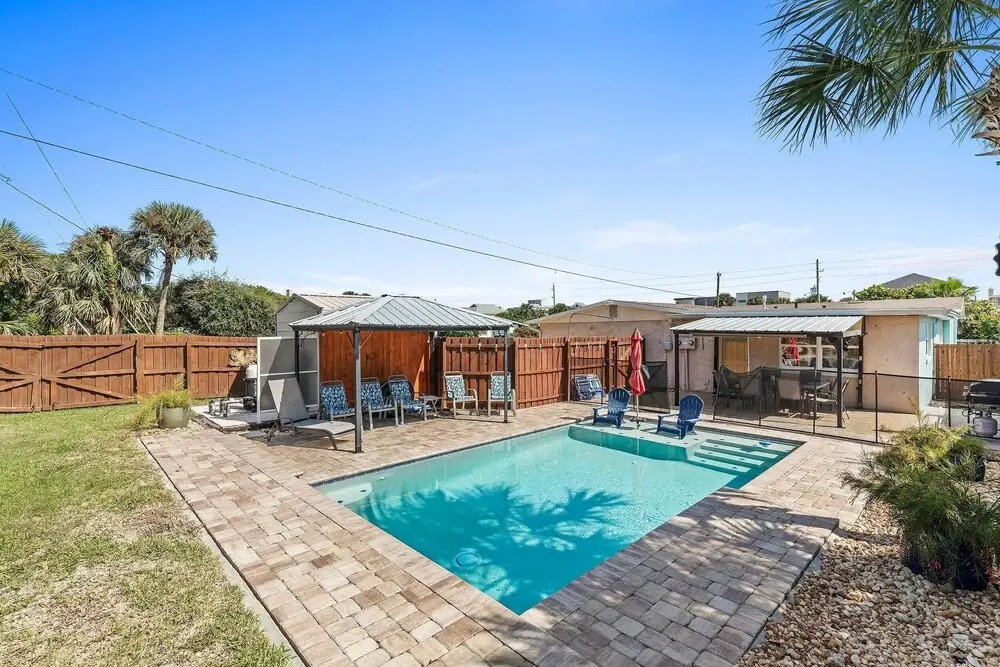 Poolside Oasis