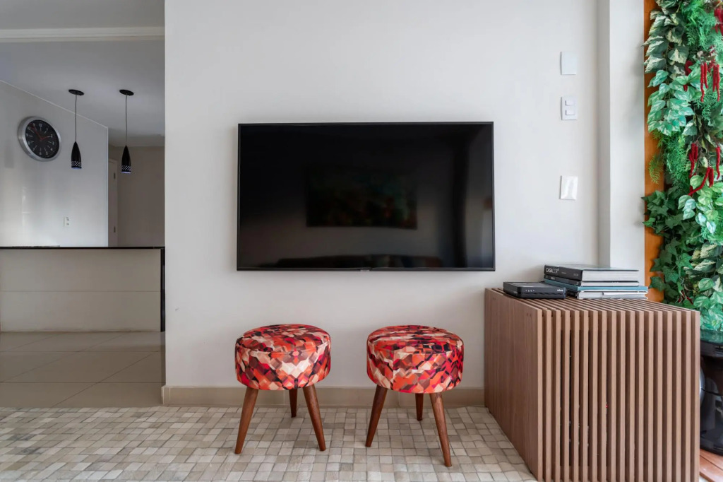 Pineapples FLAMB903 | Barra da Tijuca sleeps 6
