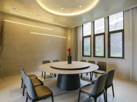 Wenzhou Taishun Art Museum Hotel