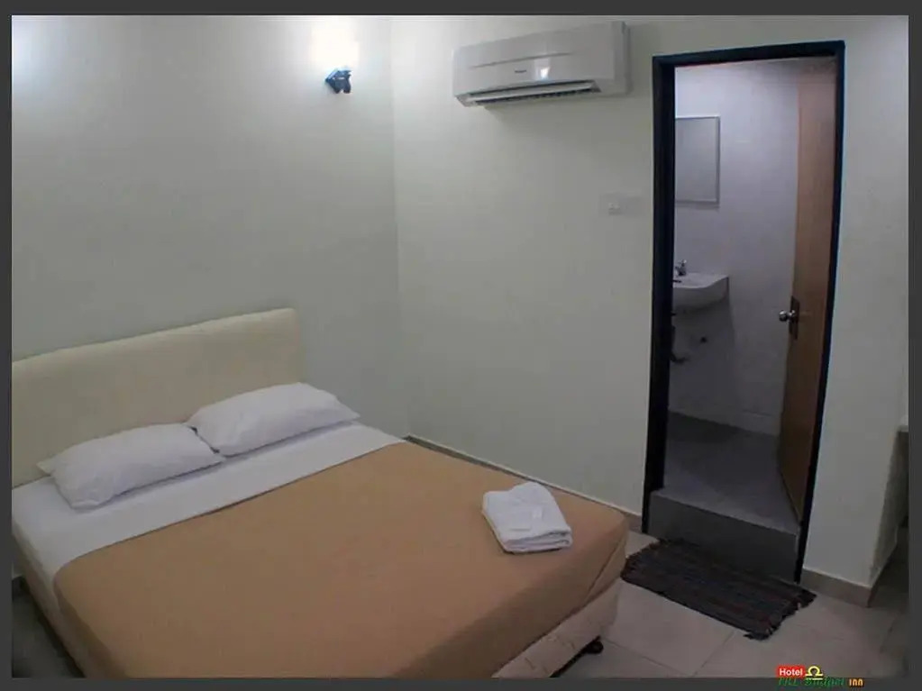 JRL Budget Inn Hotel