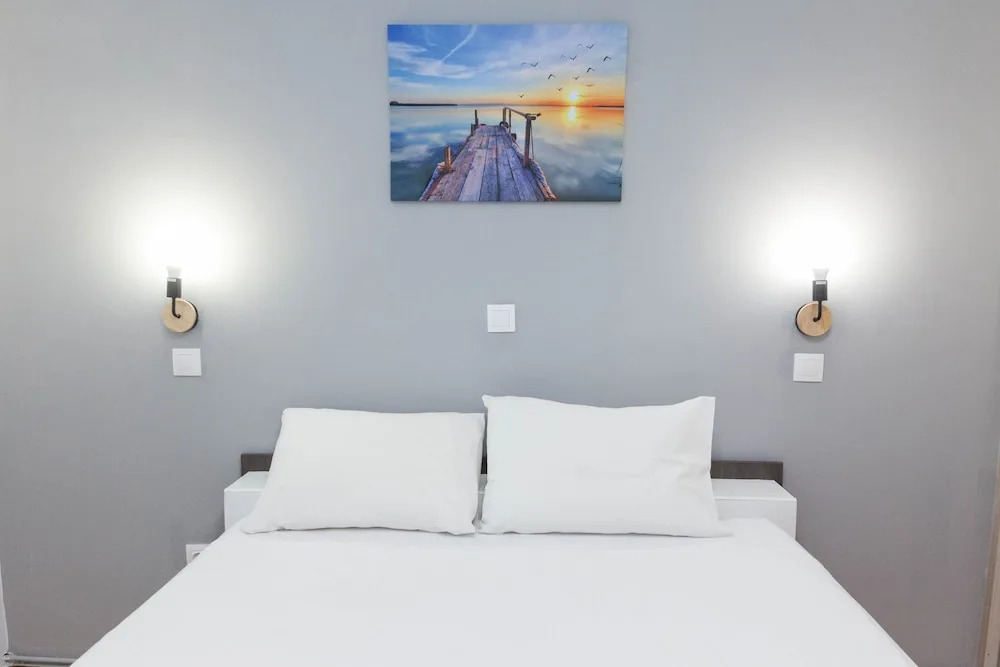 Modern Cozy 1 Bd Piraeus Perfection Apt