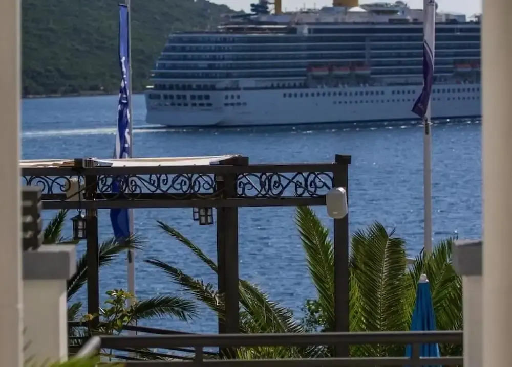 Hotel Xanadu