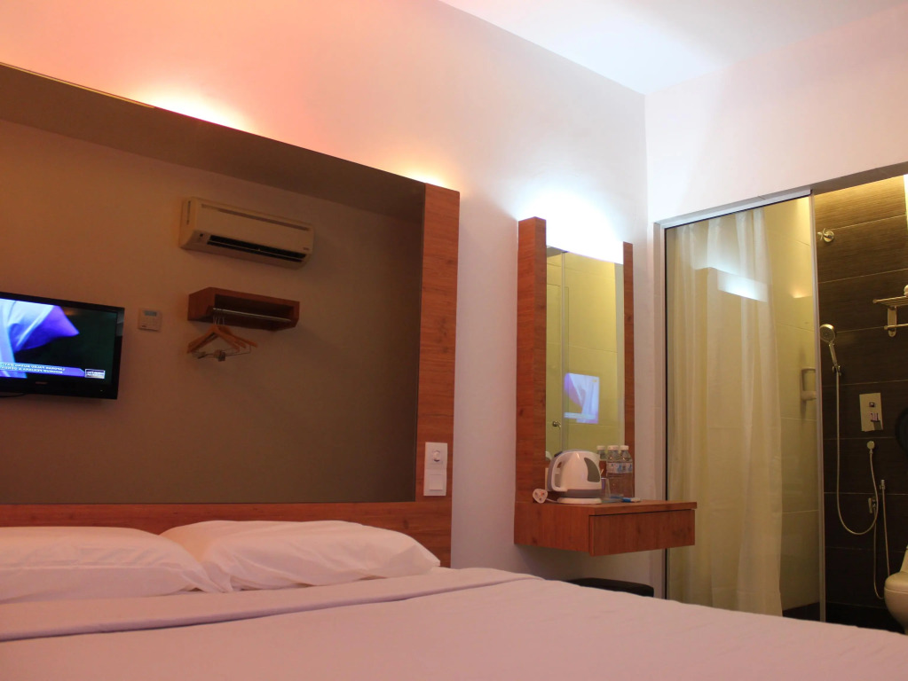 Dream Hotel
