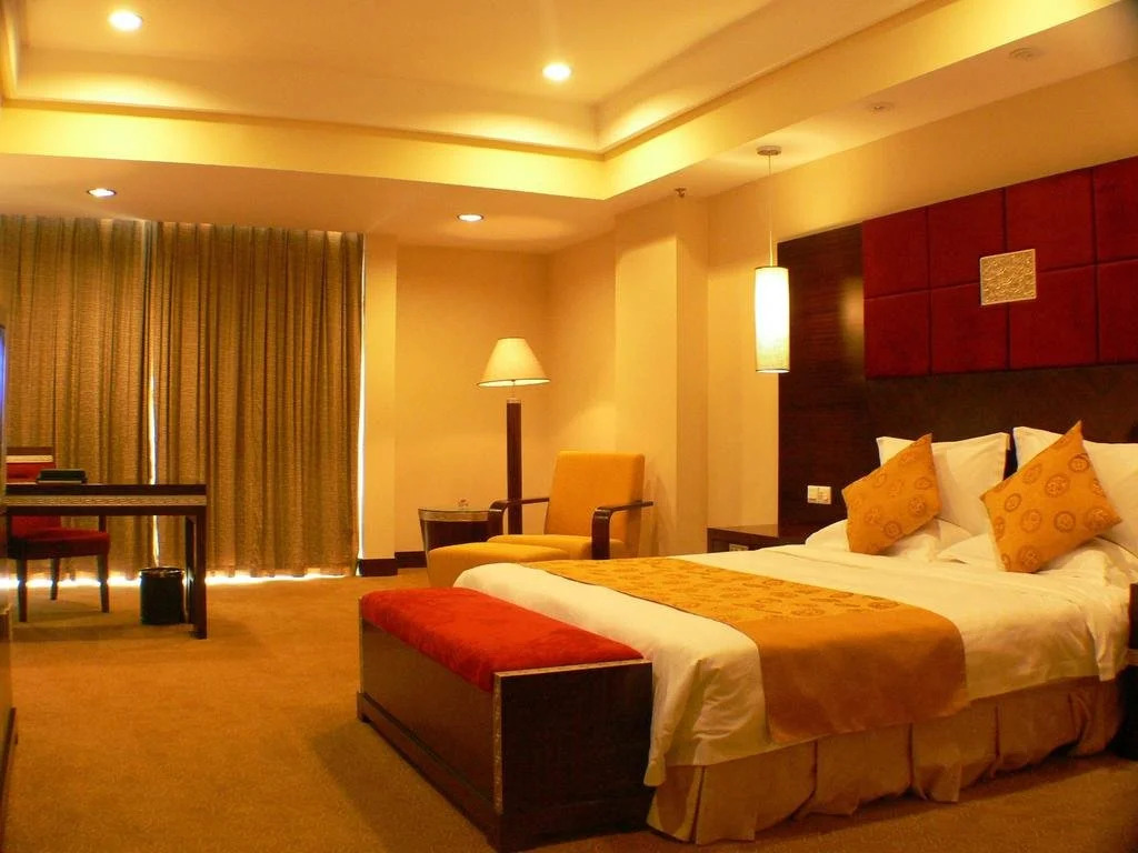 Royal Hotel