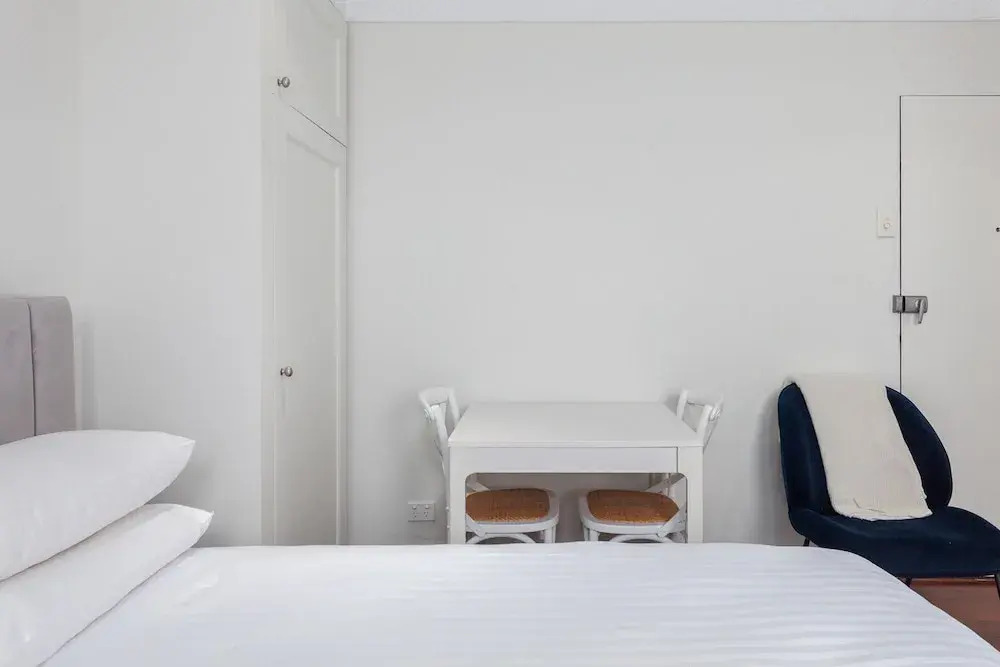 Light-filled Studio Near Rushcutters Bay Park