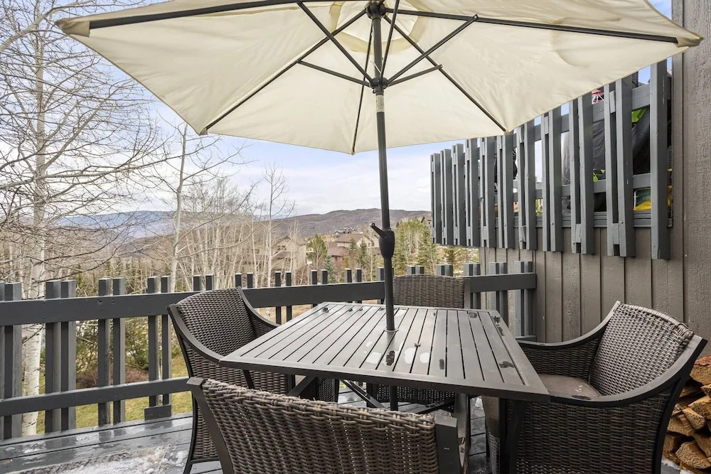 Snowmass 3 Bedroom Private Hot Tub 131