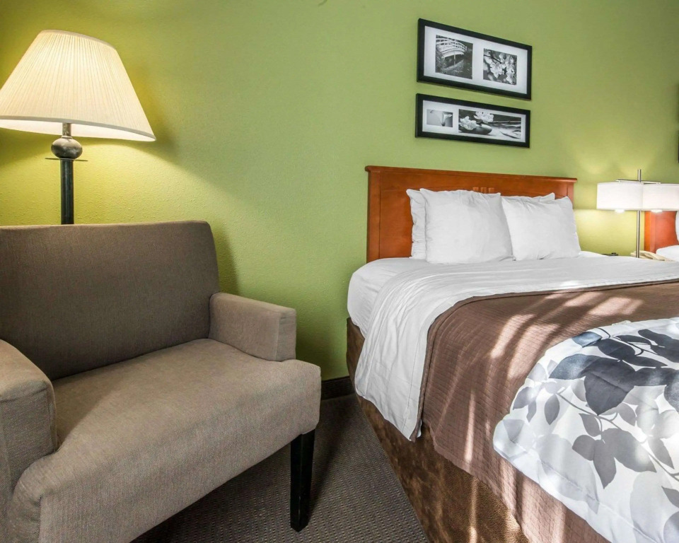 Sleep Inn & Suites Winchester near University