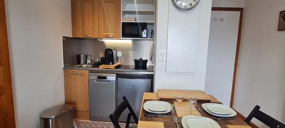 Cozy Apartment Near Ski Slopes