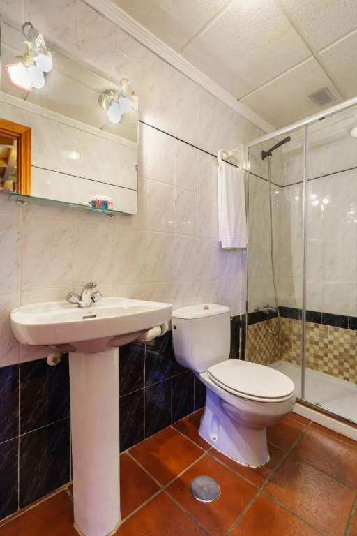 Hotel Las Palmeras by Vivere Stays