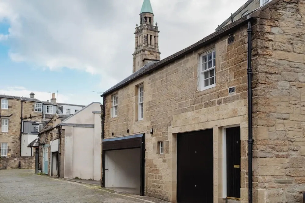 Charming Central Mews Home with Secure Parking
