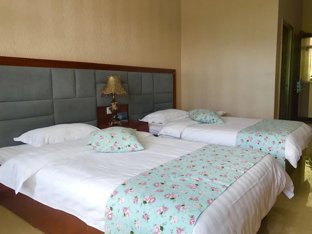 Yijie Holiday Hotel  Laishui Sanpo