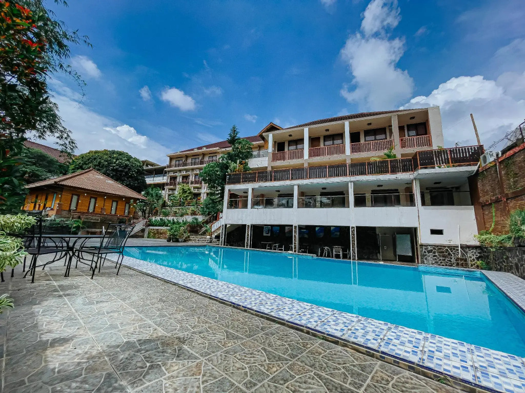 Spencer Green Hotel