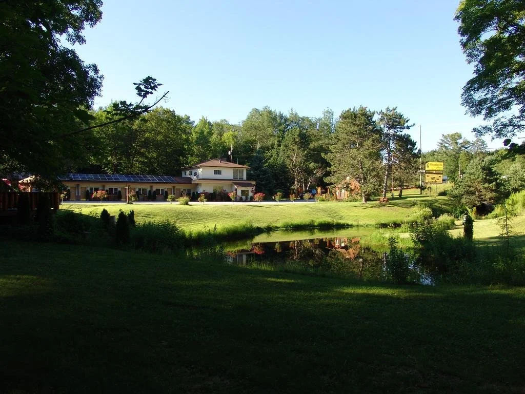 The Highlands Motel