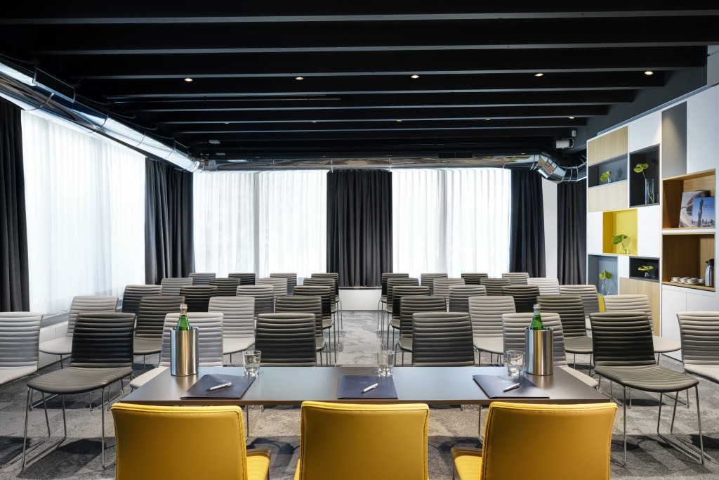 UNA Hotels The One Milano Hotel & Residence