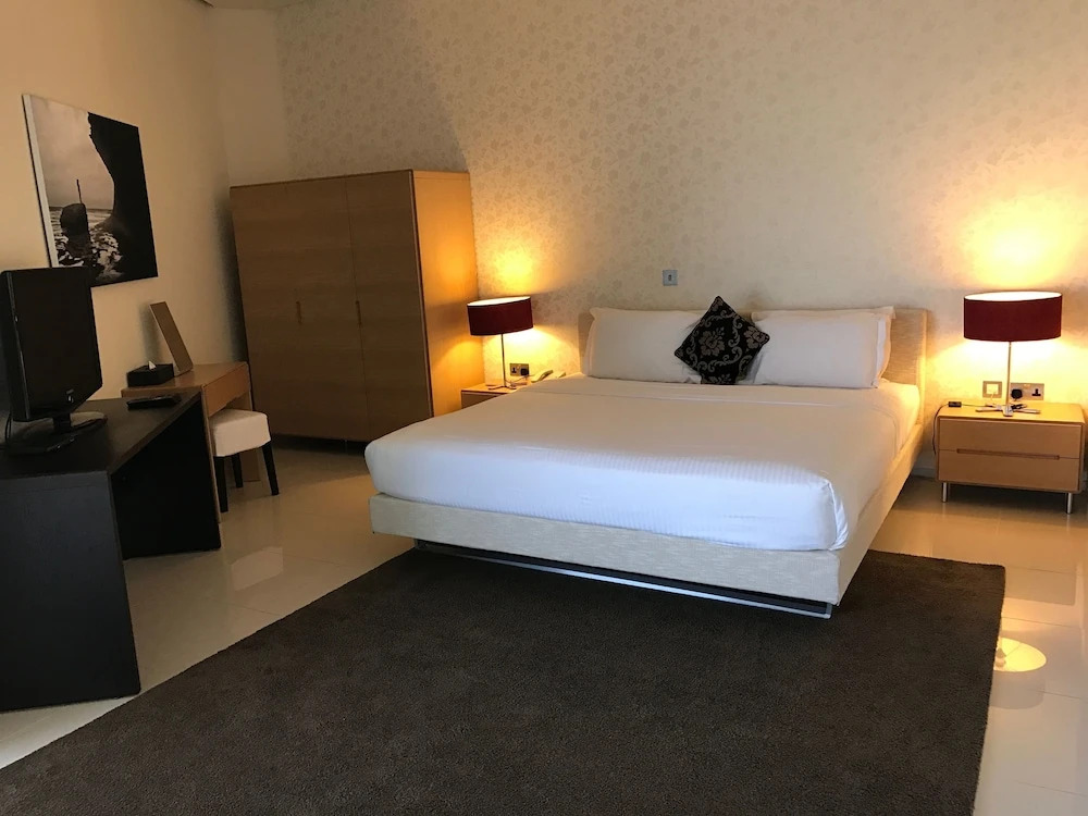 Ascott Park Place Hotel Дубай