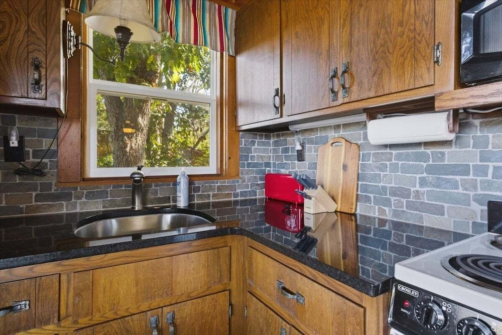Lakefront Home w/ Private Dock, Boat Slip, Firepit & Sunset Views at MM5