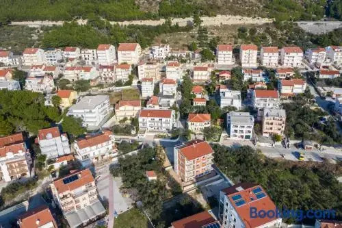 Family friendly apartment, great for children, huge yard and lots of toys