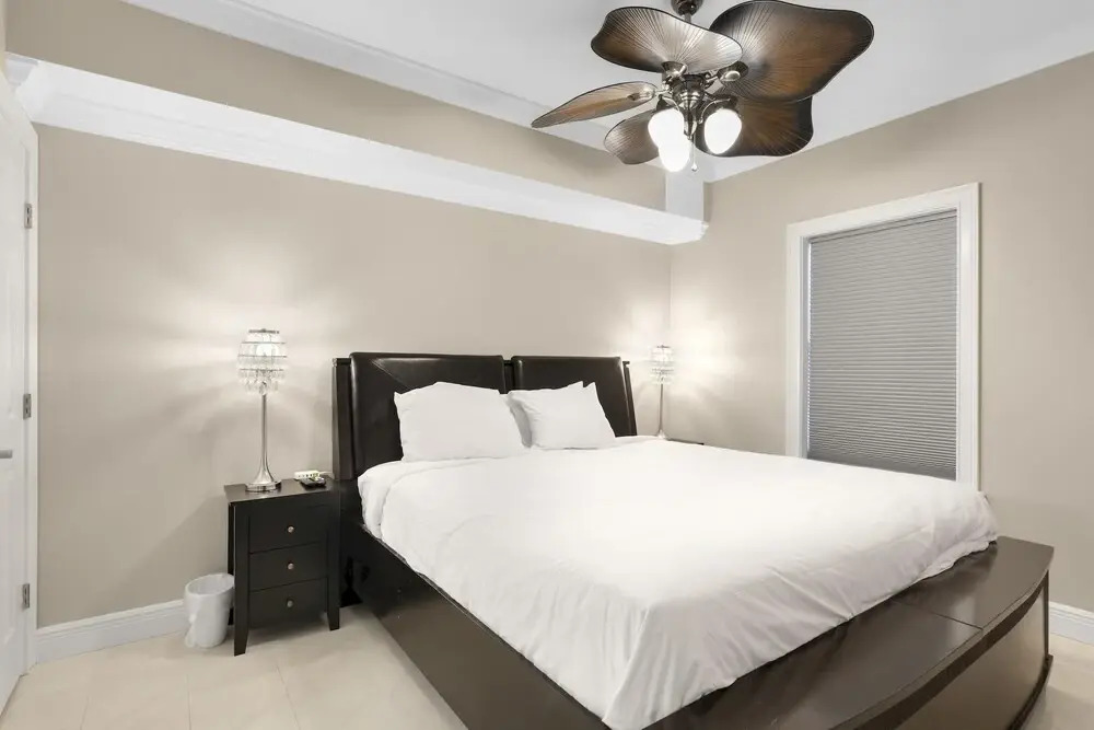 Majestic Sun 414B-3BR 3BA- flr 4- (10)
